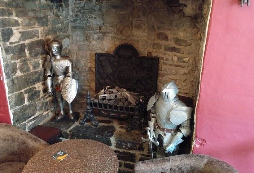 בית מלון כפרי The Red Lion