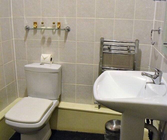 בית מלון כפרי The Red Lion