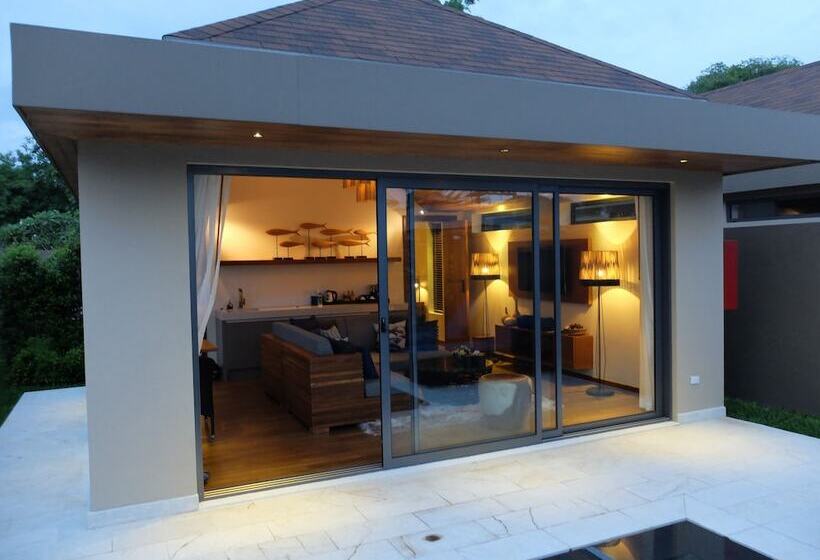 هتل Tides Boutique Samui Resort & Spa