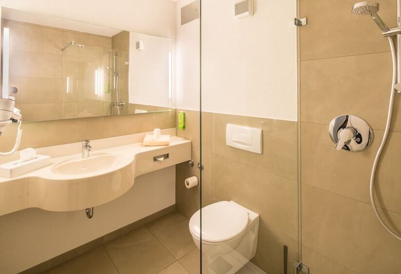 Weinstadt Hotel   Das Original