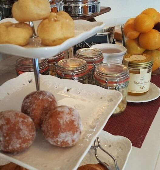 Weinstadt Hotel   Das Original