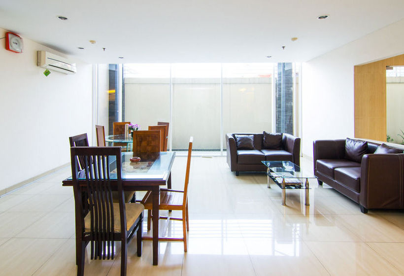 ホテル Zen Rooms Palmerah Barat