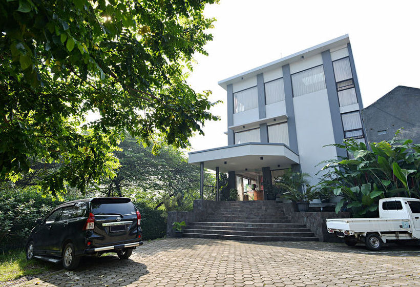 Отель Zen Rooms Pasteur Dangdeur