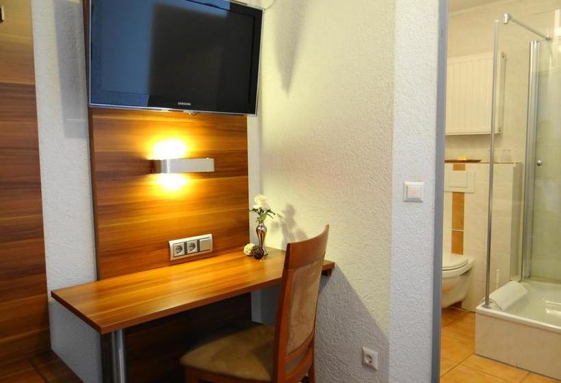 호텔 Schützenhof Spa Garden