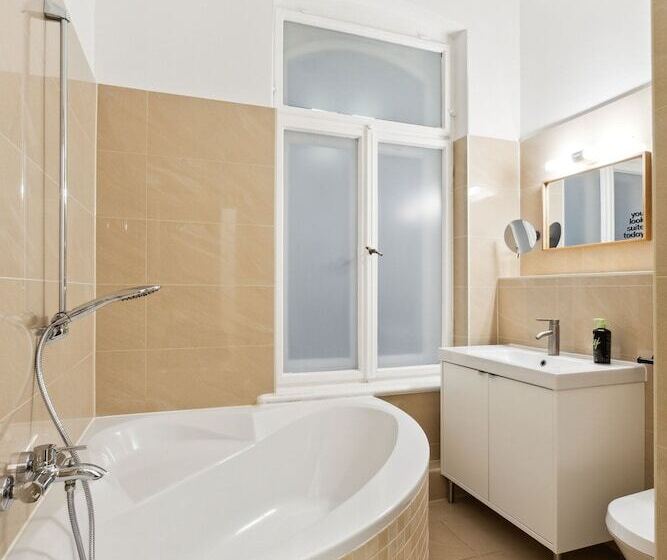 Limehome Dresden Antonstraße