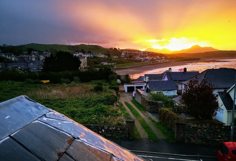 Morannedd Bed & Breakfast