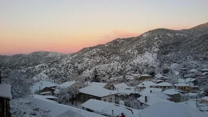 Mountain Rose Hotel & Restaurant