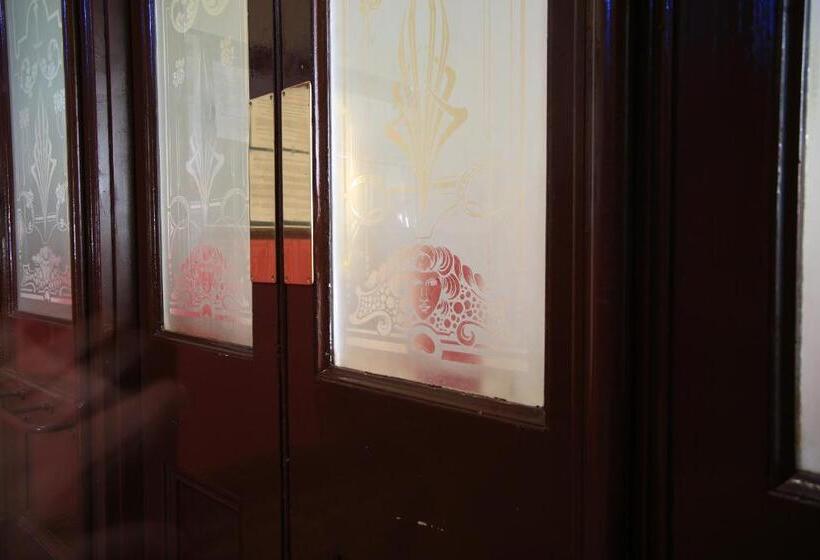 Murray Library Hostel