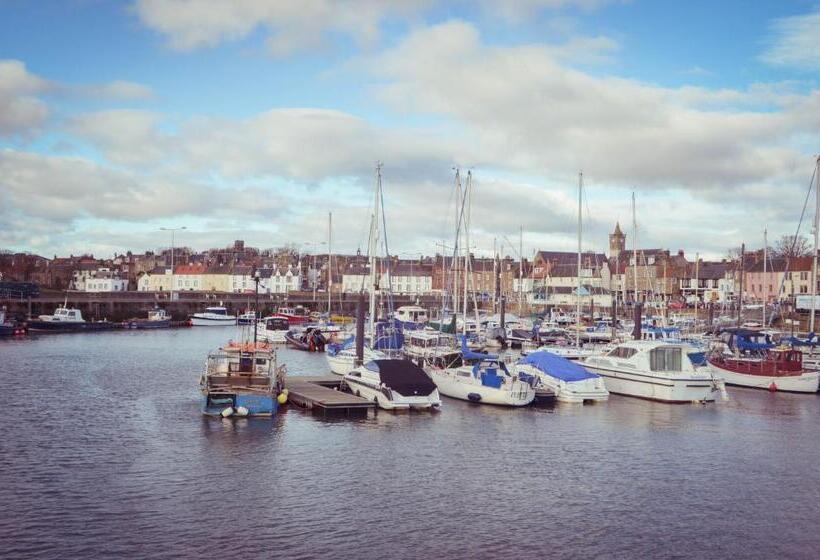 Murray Library Hostel