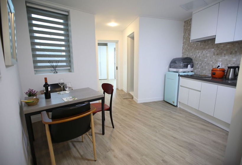 膳宿费 Sogondak House Jeju