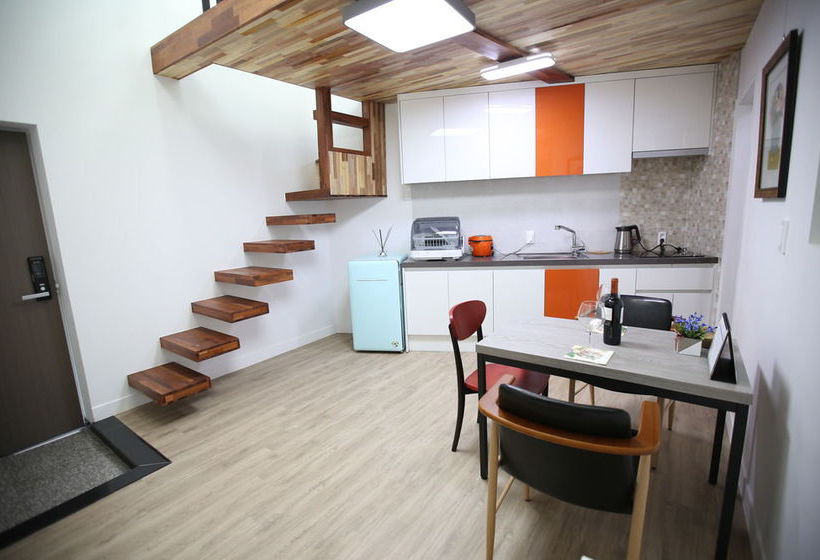 膳宿费 Sogondak House Jeju