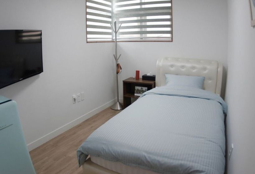 膳宿费 Sogondak House Jeju