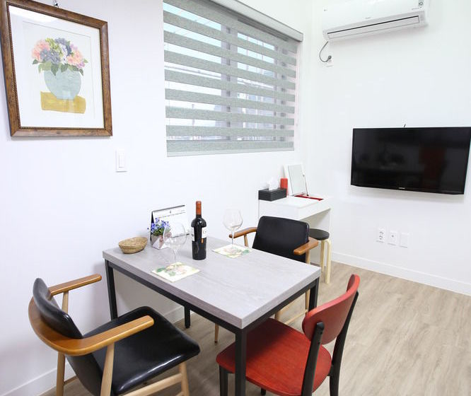 膳宿费 Sogondak House Jeju