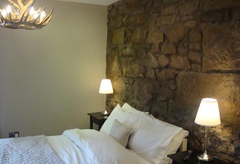 Riggend Farm Bed And Breakfast