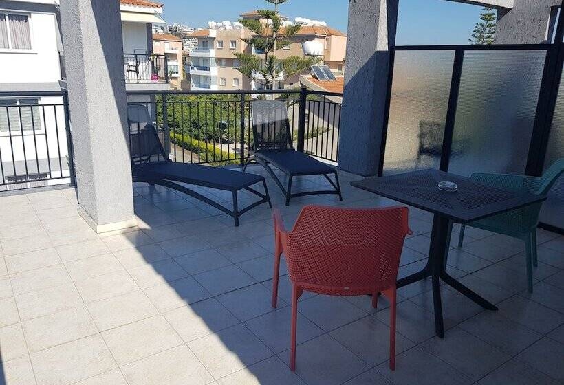 Valentinos Apartments