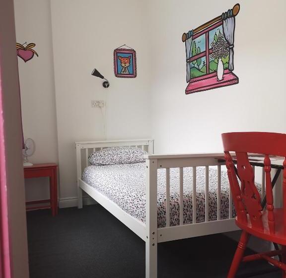 Общежитие Igloo Hybrid