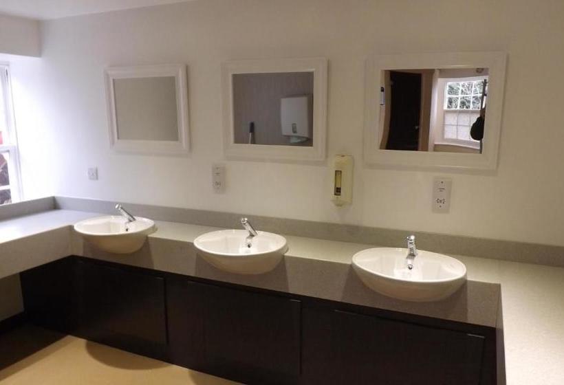 هاستل Jersey Accommodation And Activity Centre