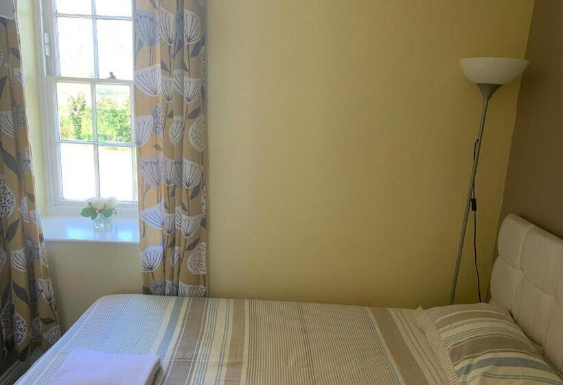 هاستل Jersey Accommodation And Activity Centre