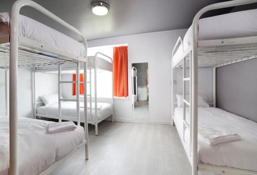 Sleeperdorm   Hostel