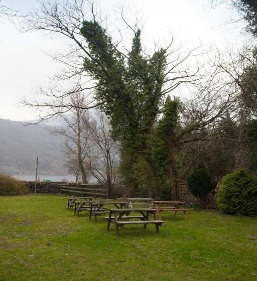 Общежитие The Heights Bunkhouse