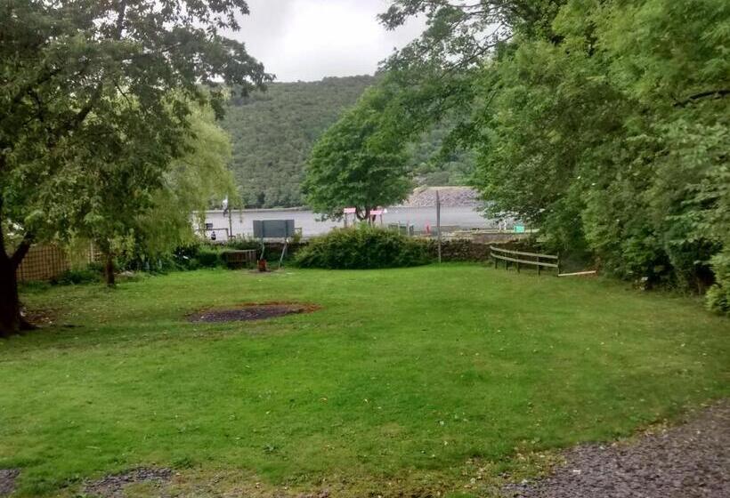 Общежитие The Heights Bunkhouse