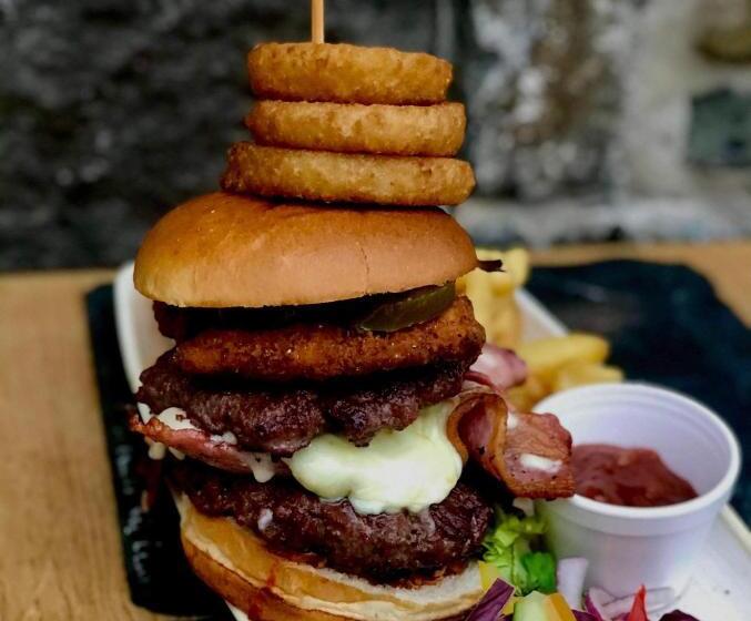 Общежитие The Heights Bunkhouse