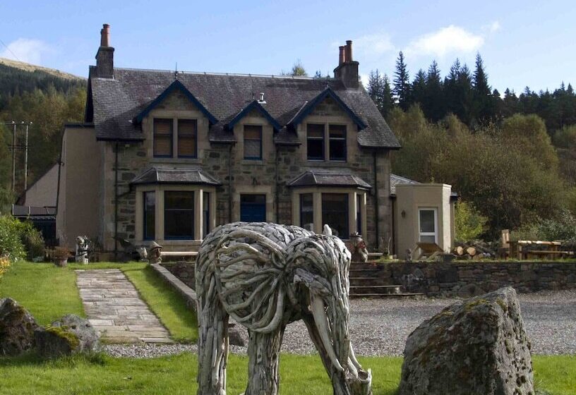 مبيت وإفطار Airlie House Self Catering