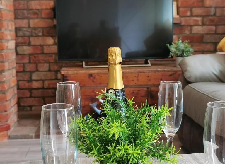 민박 Anchoragewells Next The Sea