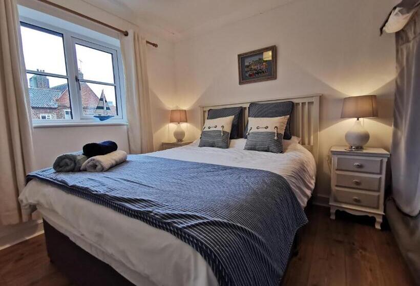 민박 Anchoragewells Next The Sea