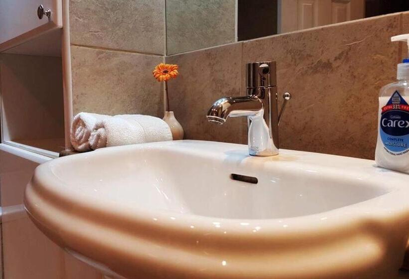 Bed and Breakfast Baytree Lodge