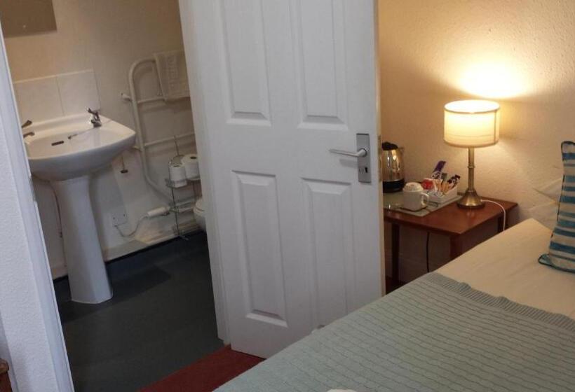 Bed and Breakfast Benslow Music