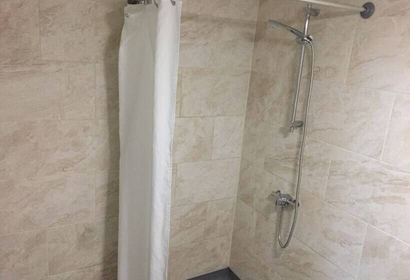 مبيت وإفطار Borderers Inn