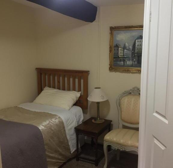 مبيت وإفطار Borderers Inn