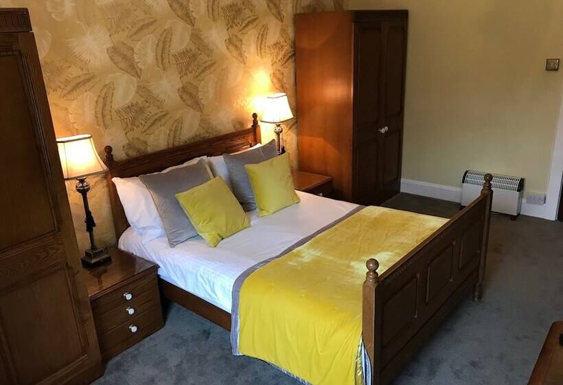 مبيت وإفطار Broom Lodge