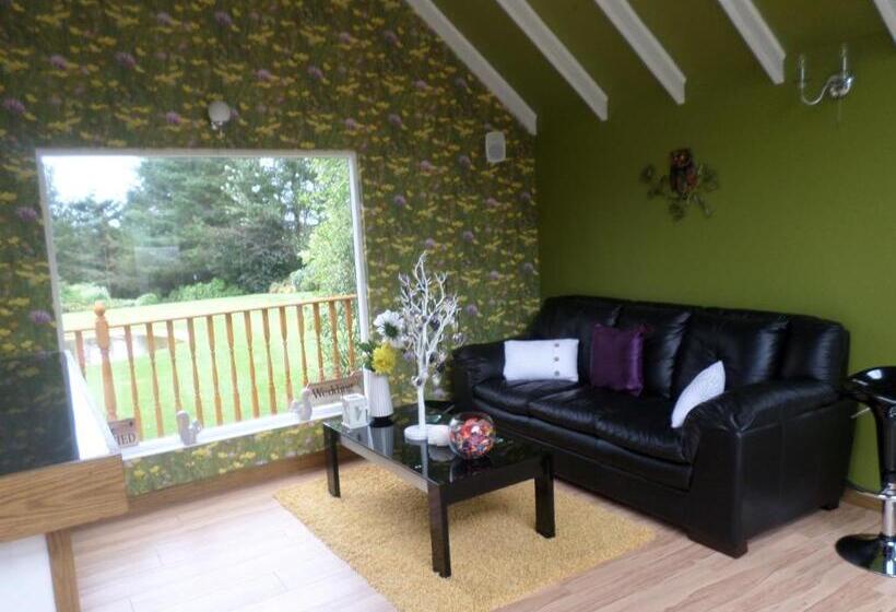 مبيت وإفطار Camfield House