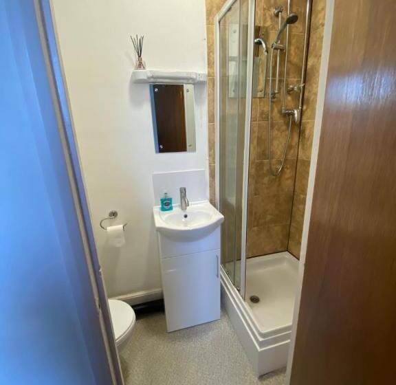 مبيت وإفطار Claremont Guesthouse