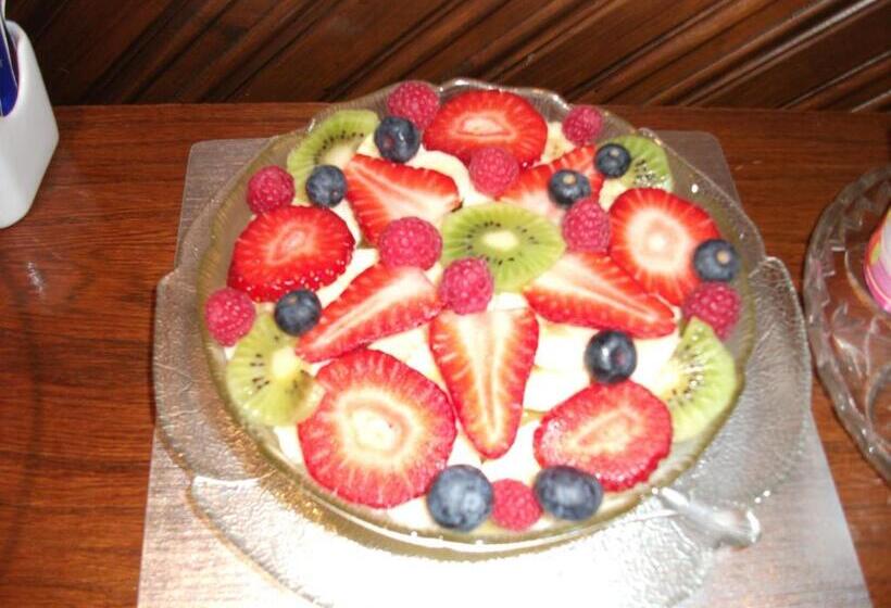 مبيت وإفطار Claremont Guesthouse