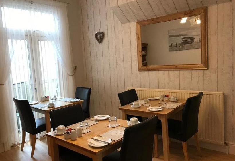 تختخواب و صبحانه Cliveden Guest House