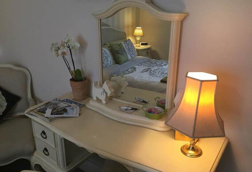 مبيت وإفطار Copperfields Guest House