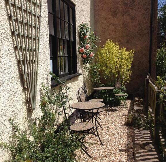 مبيت وإفطار Dunster Mill House