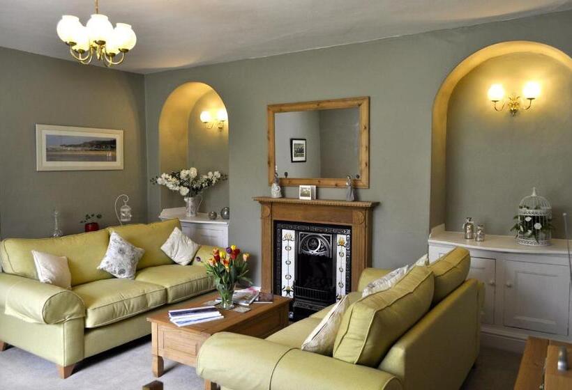 مبيت وإفطار Dunster Mill House