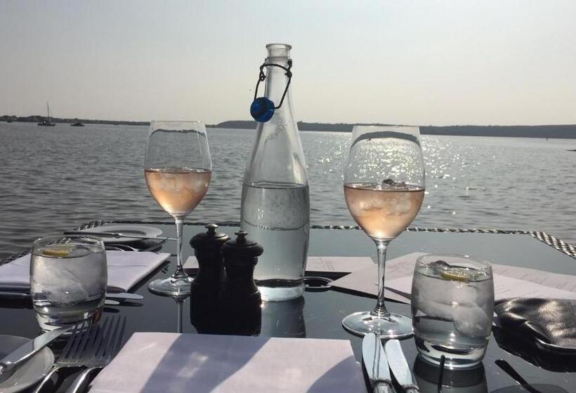 צימר Harford En Suite Rooms