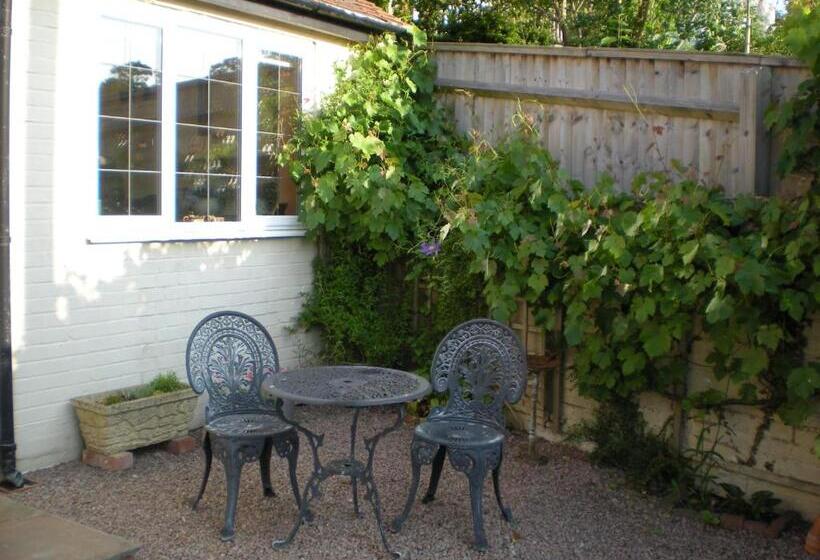 민박 Hillside Cottage