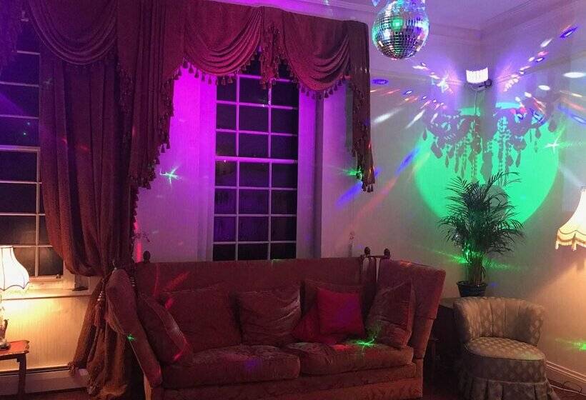 Bed and Breakfast Inch Schoolhouse   Event Residence