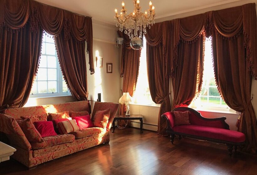 Bed and Breakfast Inch Schoolhouse   Event Residence