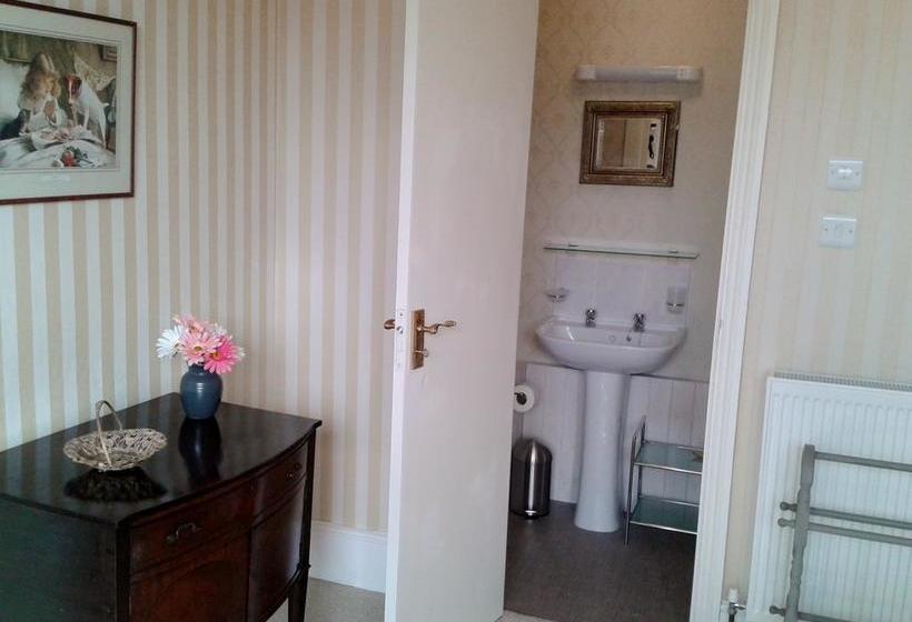 민박 Keats Cottage