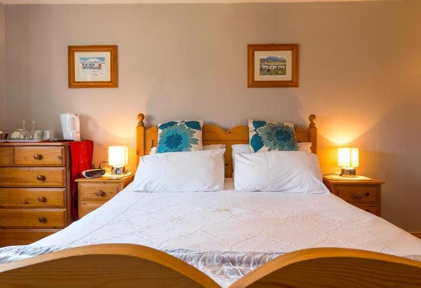 ベッドアンドブレックファースト Little Abbey Farm