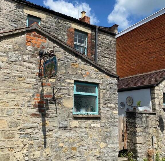 צימר Moon In The Apple Tree