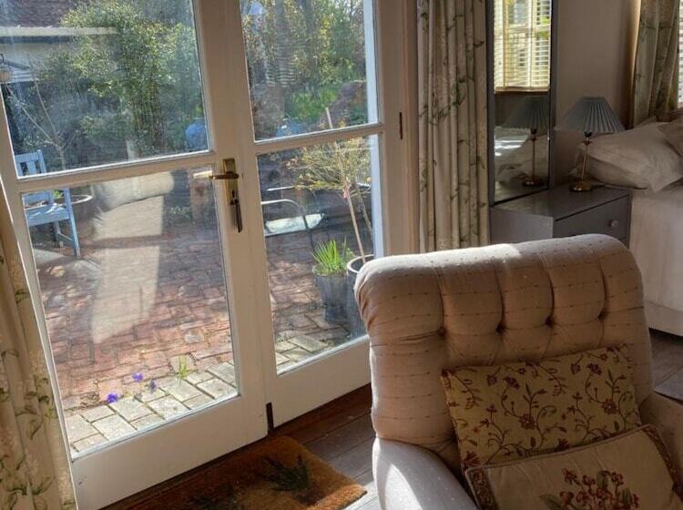 ベッドアンドブレックファースト Mulleys Cottage