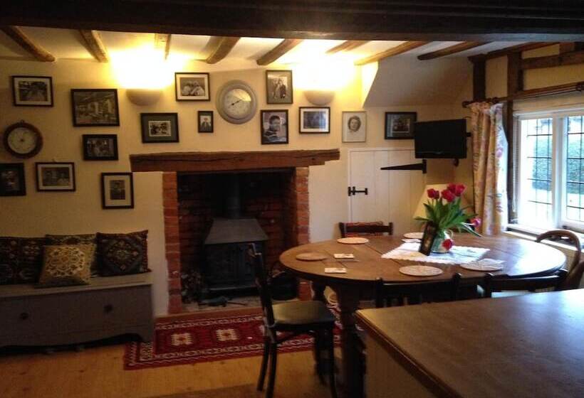 ベッドアンドブレックファースト Mulleys Cottage